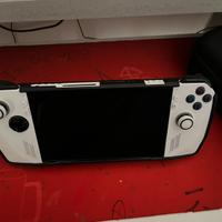 Bundle ROG Ally Z1 Extreme in perfette condizioni