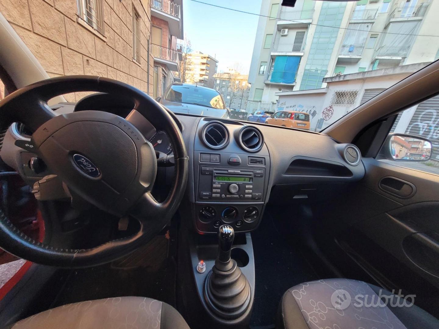 Ford Fiesta 2007 photo 4