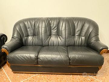 Divano in  vera pelle nero