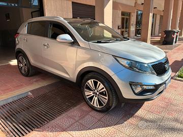 Kia Sportage 1.7crdi full tetto navi retro-14