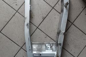 Forcellone postrioire yamaha fz6 600 fazer 2004/05
