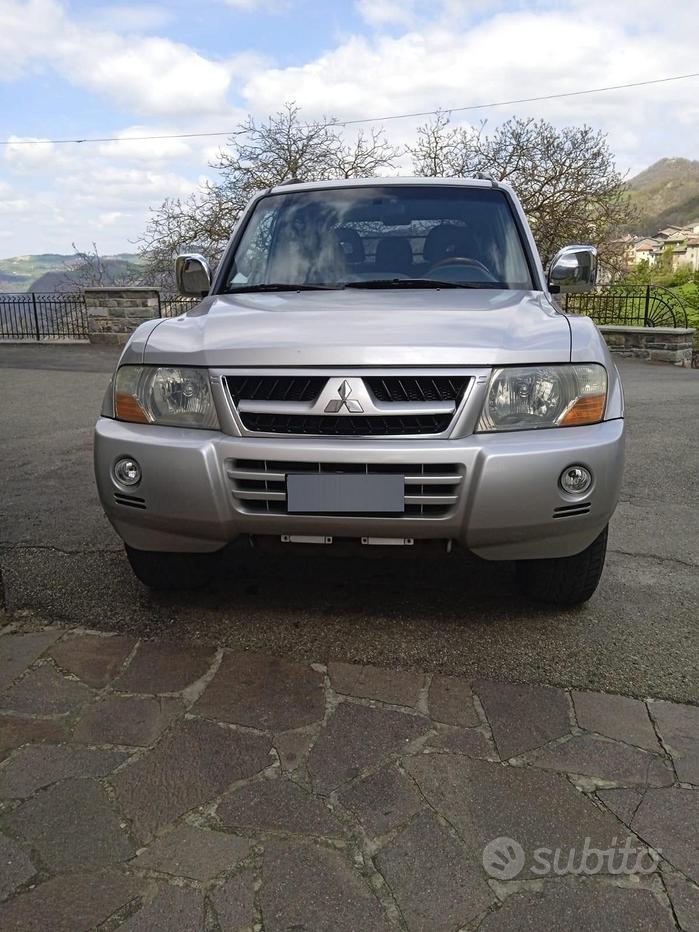 MITSUBISHI Pajero (2000-2007)
