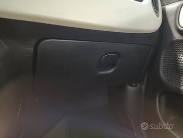 Cassetto portaoggetti FIAT PANDA del 2014
