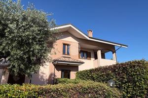 4 LOCALI A BRUINO