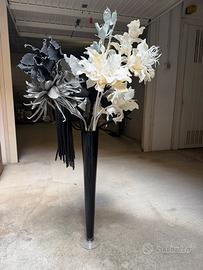 Vaso con fiori in cautchu