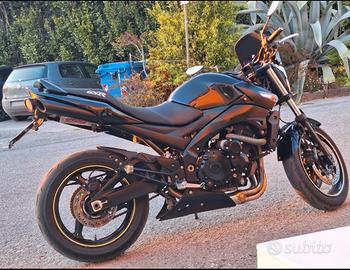 suzuki gsr 600 naked