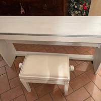 Roland F-120 pianoforte digitale, bianco satinato