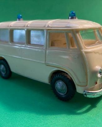 POLITOYS n. 300 – Alfa Romeo Romeo 2° Ambulanza