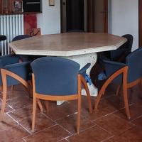 Tavolo ottagonale in travertino