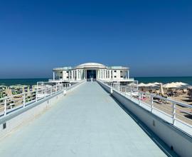 Senigallia speciale mare con giardino
