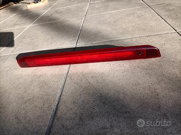 Stop centrale Ford Galaxy 