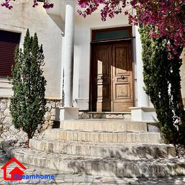 Appartamento con vista panoramica e posto auto