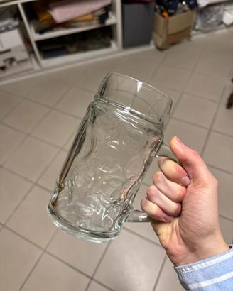 Bicchiere da birra in vetro