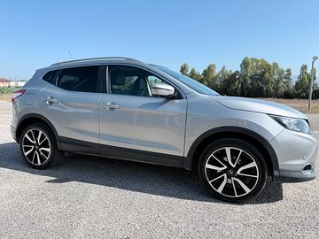 Nissan Qashqai Tekna 1.5 dci 110  PERFETTA