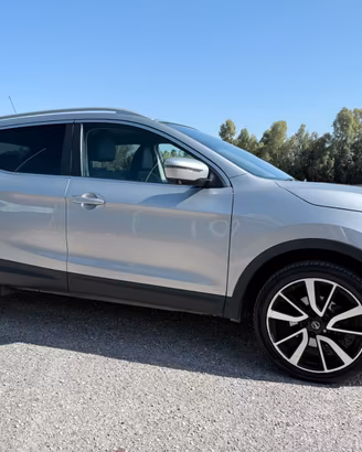 Nissan Qashqai Tekna 1.5 dci 110  PERFETTA