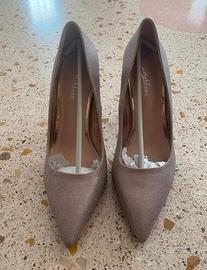 Scarpe con tacco rosa brillantinate
