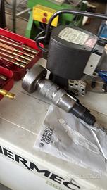 Smussatrice pneumatica per metslli