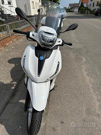 Piaggio Beverly 400 - 2021