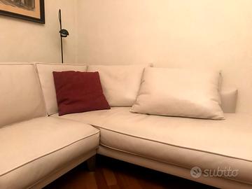 Divano angolare  in pelle
