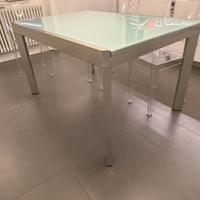 tavolo moderno metallo e vetro design calligaris