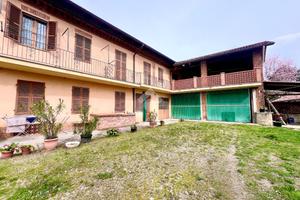 CASA SEMINDIPENDENTE A CINAGLIO