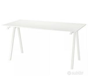 Piano scrivania ikea