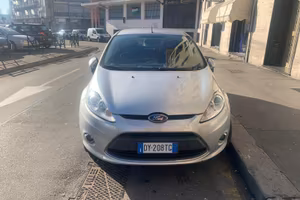 FIESTA 2009 GPL  TITANIUM   77000 KM
