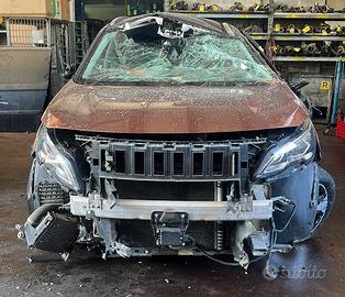 RICAMBI Peugeot 3008 II 1.6 88kW 120Cv BH01 2016