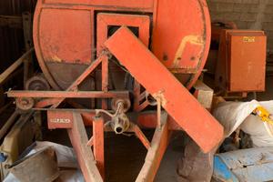 Annovi spargiletame. Macchine agricole