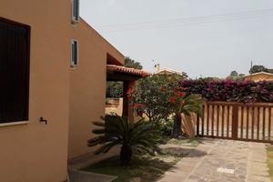 Solanas - ampia villetta indipendente