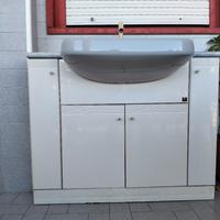 arredo bagno mobile con lavello 