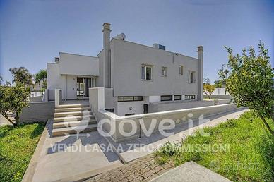 Villa di 220 m² con più di 5 locali e box auto dop