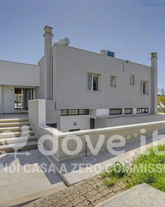 Villa di 220 m² con più di 5 locali e box auto dop