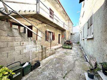 Appartamento trilocale da ristrutturare