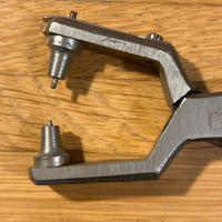 Pinza perforatrice Augusta