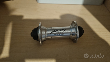 Mozzo anteriore shimano alvio