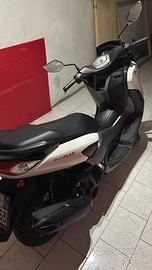 Scooter nmax 125 anno 2023