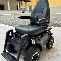 Carrozzina elettronica fuoristrada