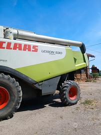 mietitrebbia claas 530