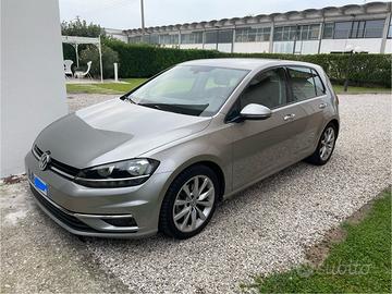 Volkswagen Golf 1.6TDI 115cv Business Bluemotion