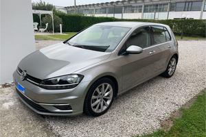 Volkswagen Golf 1.6TDI 115cv Business Bluemotion