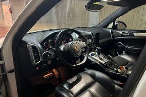 Auto in perfette condizioni sempre lavata a mano