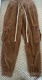 Pantaloni cargo in velluto a coste marrone