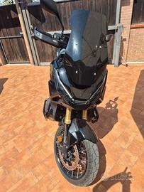 Honda x adv 750