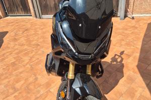 Honda x adv 750
