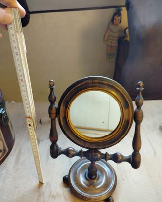 Specchio basculante in legno