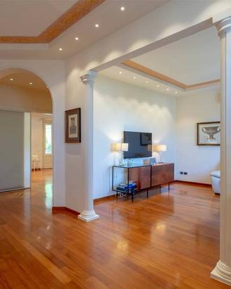 Villa di 278 m² con più di 5 locali a Poggio a Cai