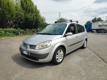 Renault Grand Scénic 1.9 dCi 7 posti