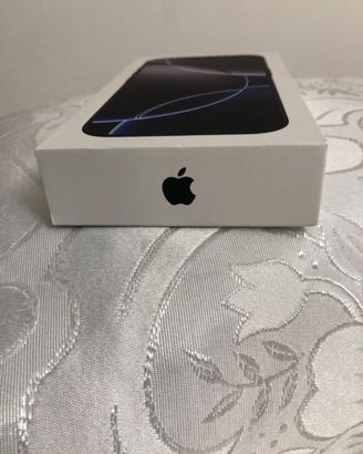 iPhone 16 pro nero nuovo da aprire