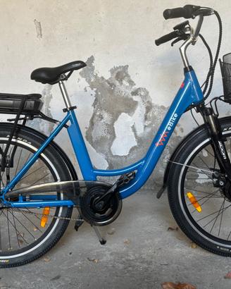 Bicicletta pedalata assistita